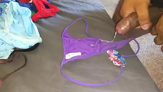 Cum üzerinde mor vs g-string