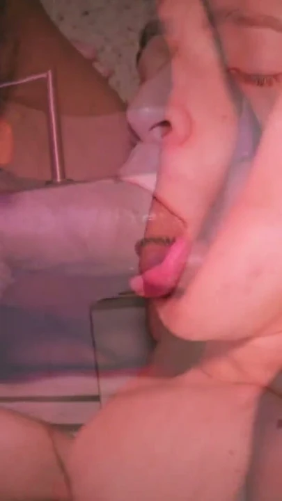 Bareback Creampie Üçlü Hung Latinolar Camilo Brown ve Kristoffer Toro Zayıf Twink Juan Ferrer'i Sikiyor | Klip 2