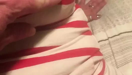 Bükülmüş sürtük Mastürbasyon içinde yardımcı müdürler külot