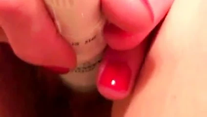 Kıllı olgun tabitha'nın kırmızı çalı dövülerek