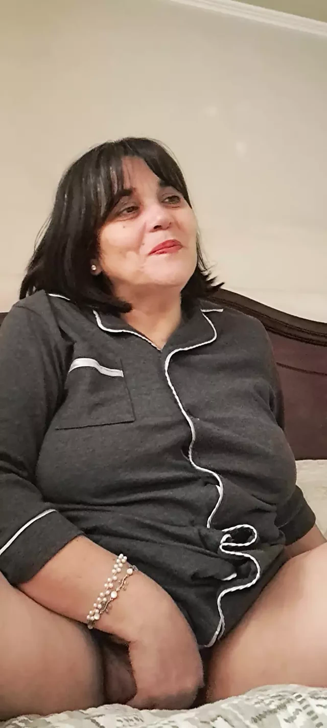 Mastürbasyon yapmak için üvey anne hakkında her şeyi görmek istiyorsun