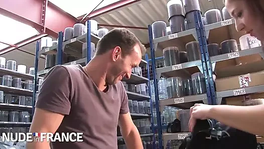 Bu genç kaltak için ultra sert gonzo daha fazlasını istiyor