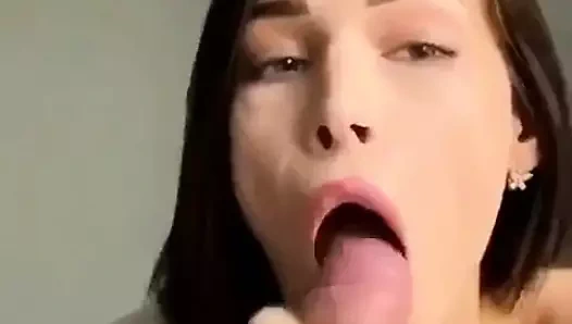 çok sıcak bebeğim verir oral seks