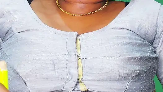 Azgın seksi sürtük kavita yenge sevgilisiyle sert sikişiyor