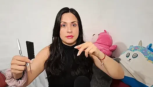 Asmr rol yapma kız arkadaşın saçını kesiyor