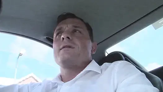 Muhteşem orta yaşlı seksi kadın Stacey Saran sert sikiliyor