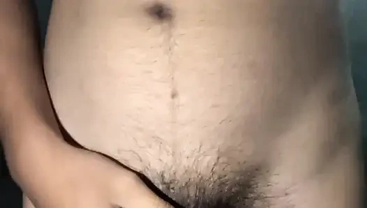 Küçük yarak ve kıllı göt sabit ve güzel