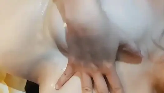 Endonezyalı büyük götlü solo mastürbasyon