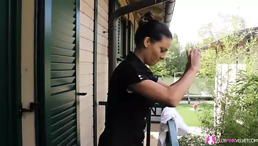 Kamera arkası (otel eden)