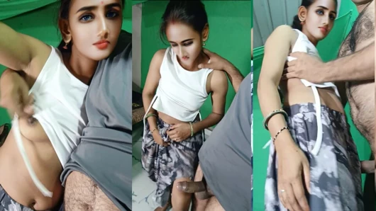 Tatlı sapna desi tarzında yarak istiyor, üvey kız kardeşini kısrak Hintli seks gibi sikiyor
