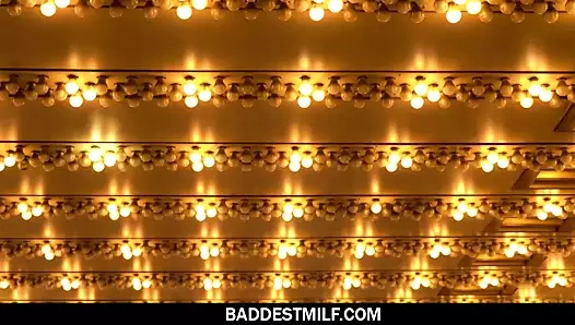 Milf aiden ashley masturbates süre izlerken jazmin luv sikme