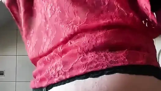 Mary orta yaşlı seksi kadın striptiz yapıyor