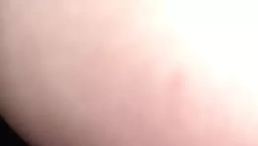 Yeni iri güzel kadının götüne prezervatifsiz !!