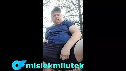 Kumda ayı mastrubasyonu