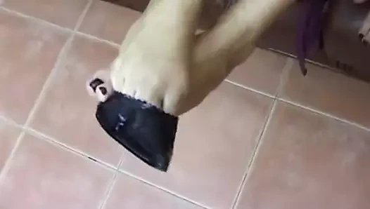 Delicia tanrı sikme benim kemer içinde topuk cumshot