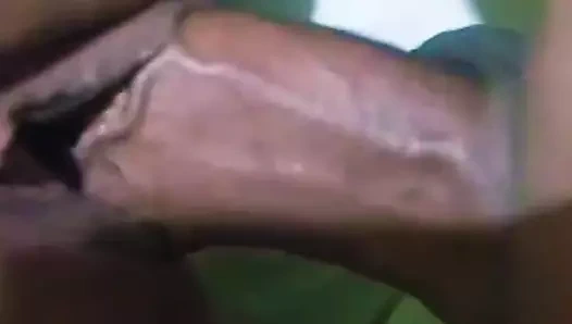 Hintli evli kadın otel odasında erkek arkadaşıyla dölleme seksi yapıyor