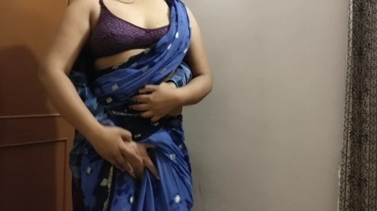 Safai wali aunty ko sabah saat ghar pe akele mein choda