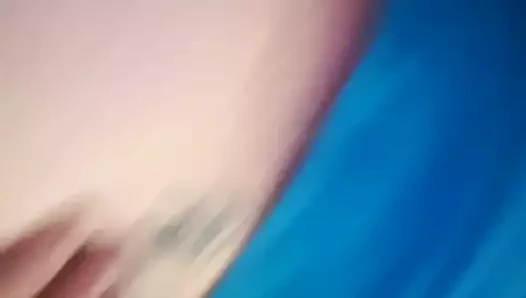 Arkadaşlar adım anne seviyor benim horoz