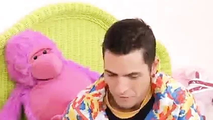 utangaç olma üvey kardeşim değil