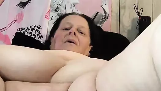 Bu şişman fahişe fragman çöp sürtüğün derinliklerinde