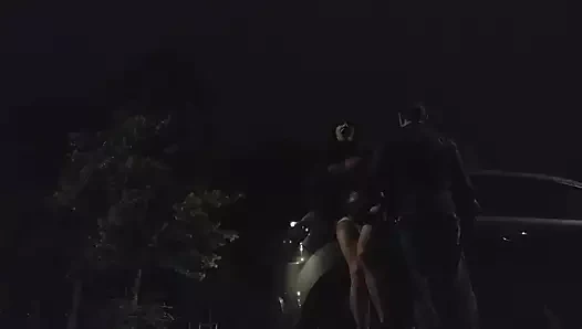 un inconnu me doigte la chatte dans la rue