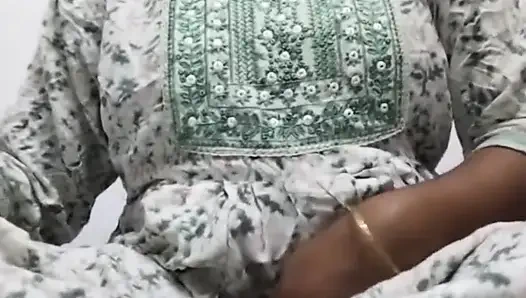 Bakalım hepiniz şişeyle nasıl seks yapıyor