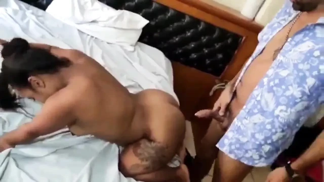 Jbs cüce üvey babasına götünü göstermek için yapıldı