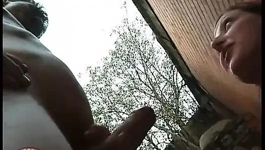 İki adam mastürbasyon yapıyor, dörtlüye dönüşüyor