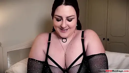 Lacey'nin ballgag oyunu: bir itaatkarın sadakat gösterisi