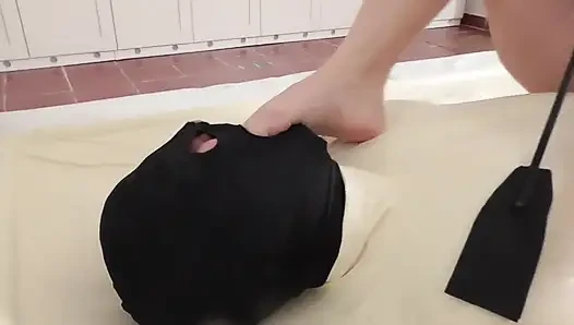 Vakumlu yatakta ayak ibadeti!