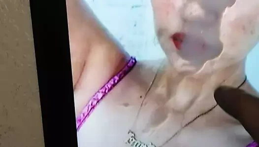 Ritu rathee'nin döl haraç yüzü bolca dölleniyor