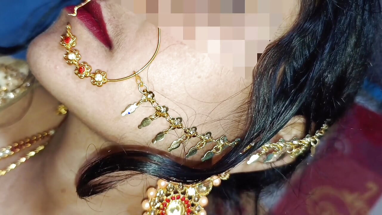 Desi bhabhi ki nathuniya utaar kar chodi shadi wale din