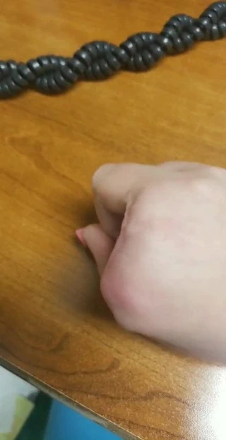 Mevcut olmayan parmakları hareket ettir