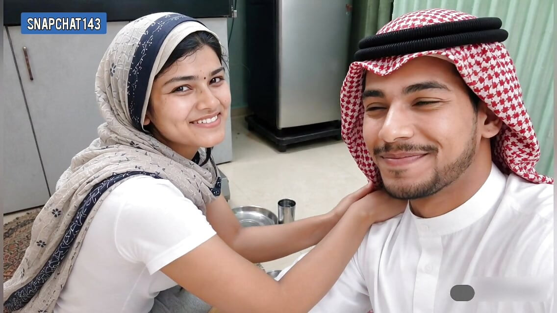 Arab Stepsister kichan Romantic Video !
