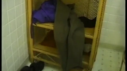 kedi yavrusu abanoz uzun tırnakları