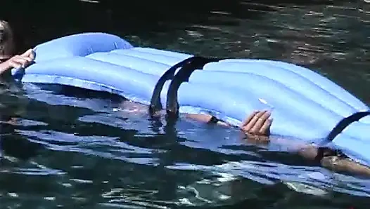 Dragonlily ve Audrey Leigh