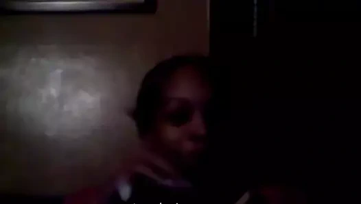 Henny Red, kimseden gelmesini istememeniz için 5 neden veriyor