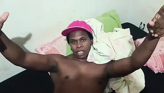 Beni evde boşalttı