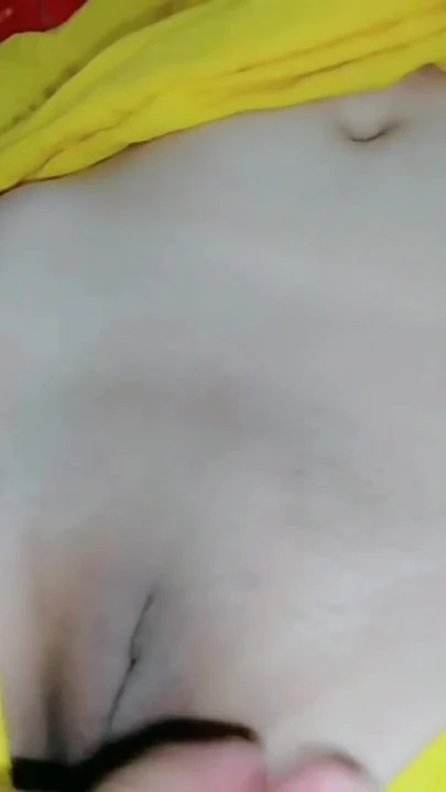 Hintli arkadaşının güzel karısıyla bütün gece seks porno videosu | Klip 1