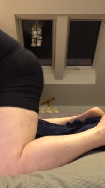 Девушку в симпатичной мягкой темно-синей сочной кутюра в тренировочном наборе спортивный костюм трахнули в позе ничком - Projectfundiary