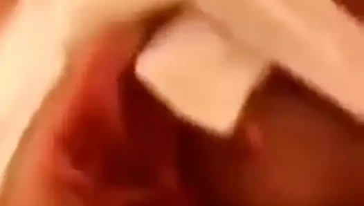 Beni istediği kadar becermek için bağlıyor, ben onun fahişesiyim