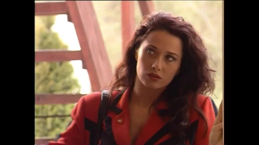 Ateşli ve sadakatsiz bir evli kadın! (tam film)