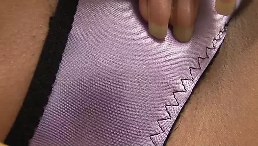 Bebek hoşlanır bir derin sikme sonra mastürbasyon ile yapay penis