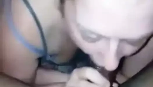 Kayla istiyor için emmek bazı çük
