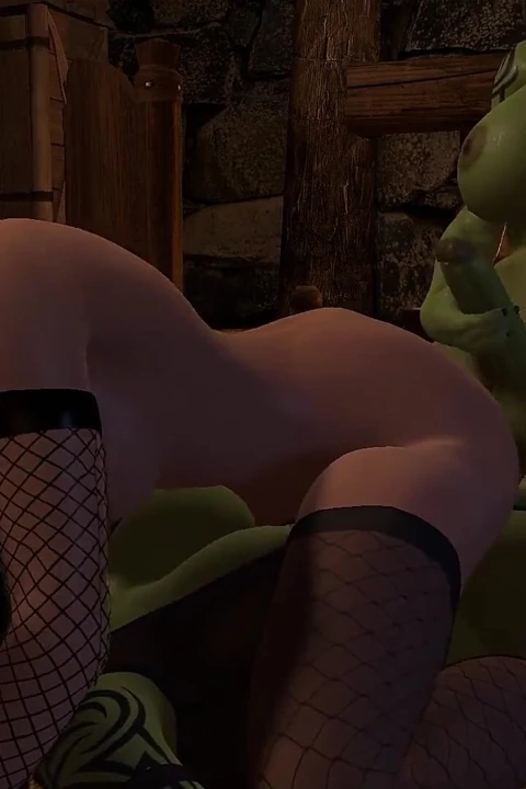 İki ork kız bir ladyboy elf ile çifte penetrasyon anal seks