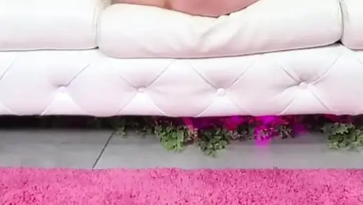 Dolly Paige'in ağzına sıcak bir altın duş püskürtülür!