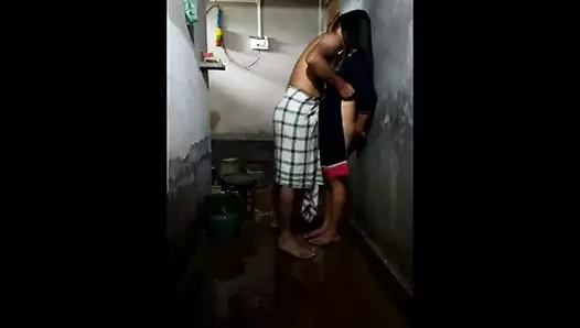 Devar yenge banyo kahrolası klips