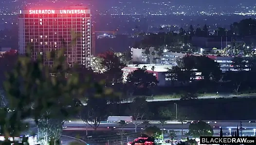 Blackedraw minik sarışın tatlı Lilly Bell gizli büyük zenci arzularını yaşıyor