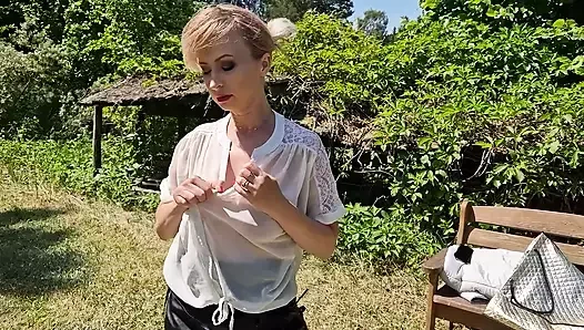 Evin Yeşil, Yeşil Çimi