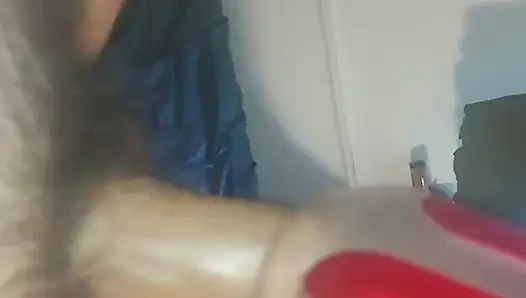 Bir erkek evde yalnız olduğunda